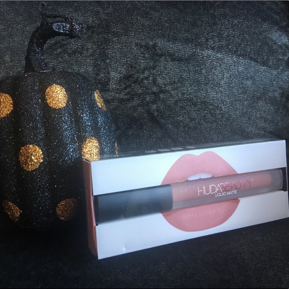 Huda Beauty Liquid Matte